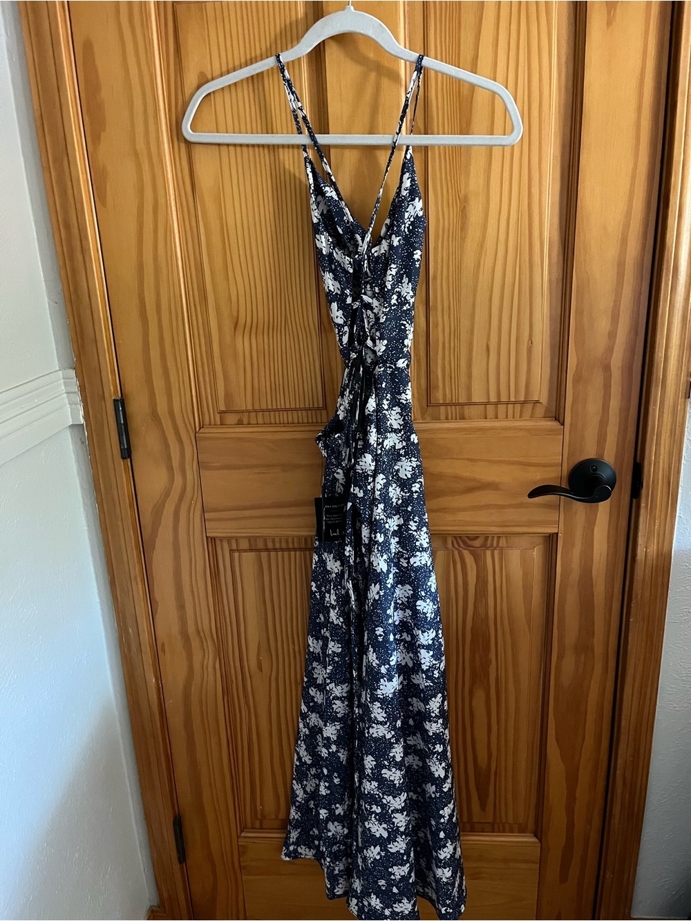Lulu’s: Picturesque Moments Blue Floral Strappy Maxi Dress - NWT - Picture 3 of 6